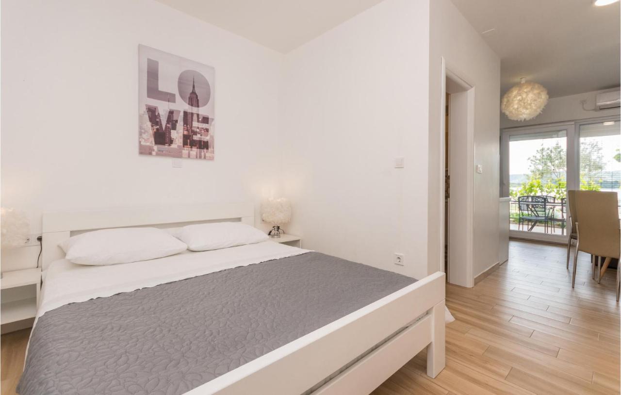 Apartments In Turanj, 20M From The Beach Sukosan Luaran gambar