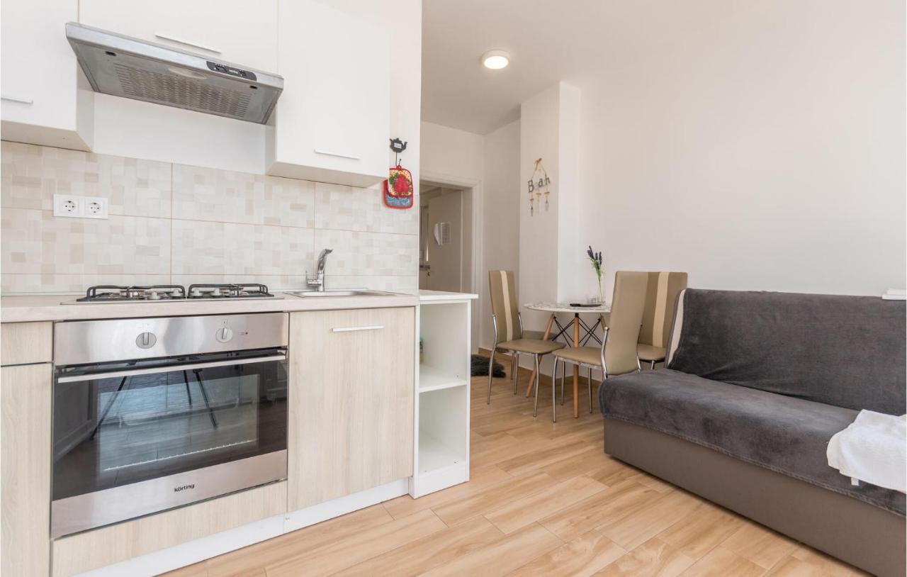 Apartments In Turanj, 20M From The Beach Sukosan Luaran gambar