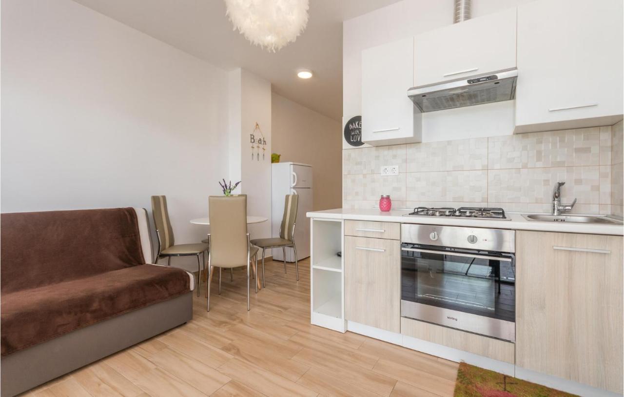 Apartments In Turanj, 20M From The Beach Sukosan Luaran gambar
