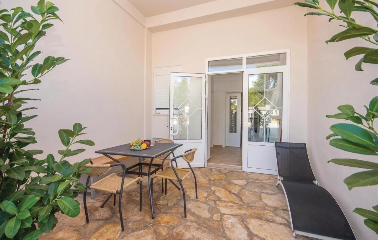 Apartments In Turanj, 20M From The Beach Sukosan Luaran gambar